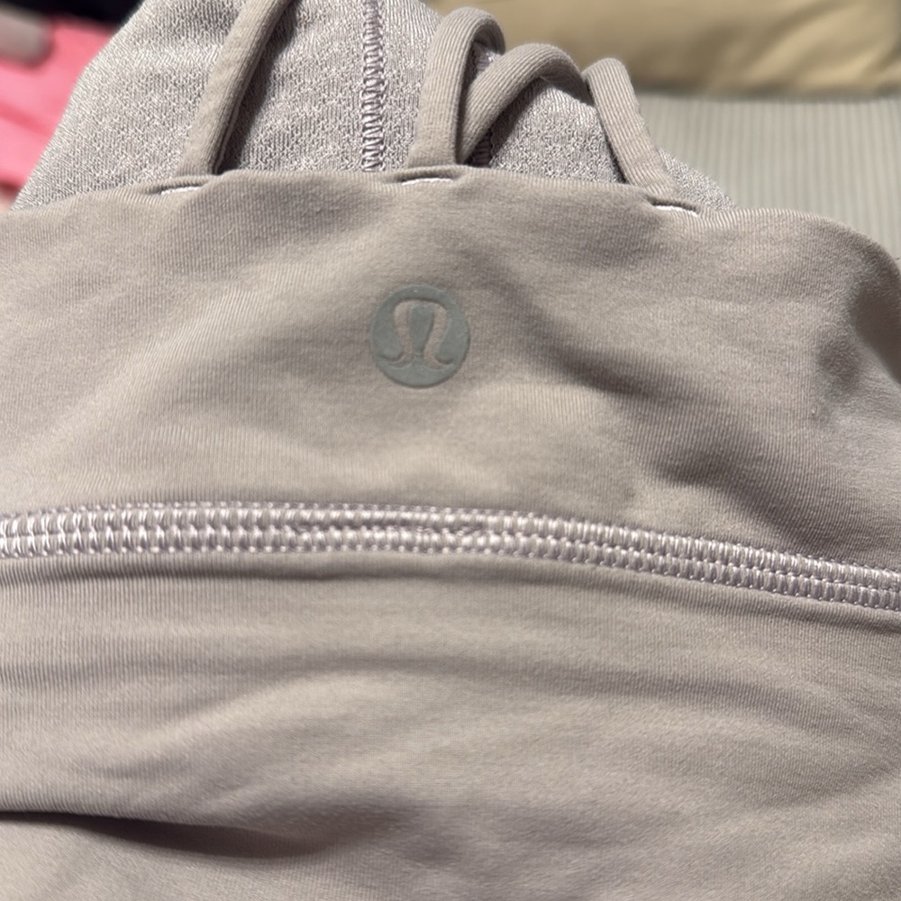Lululemon sports bra - Picture 2 of 4